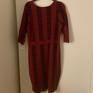 Never worn. Too big.